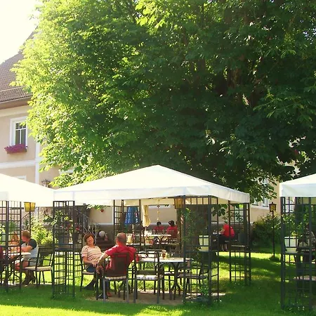 Gasthof - Linder Arriach